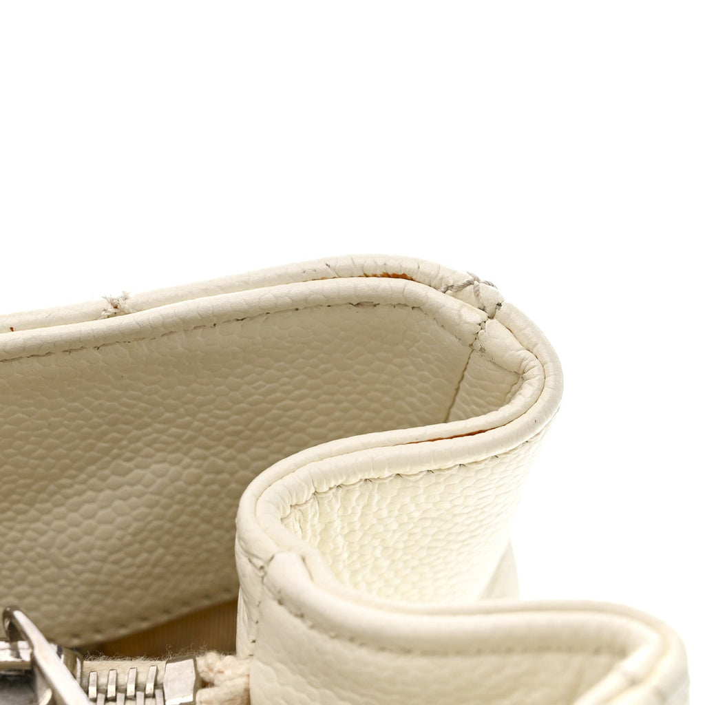 Caviar Quilted Grand Shopping Tote GST White