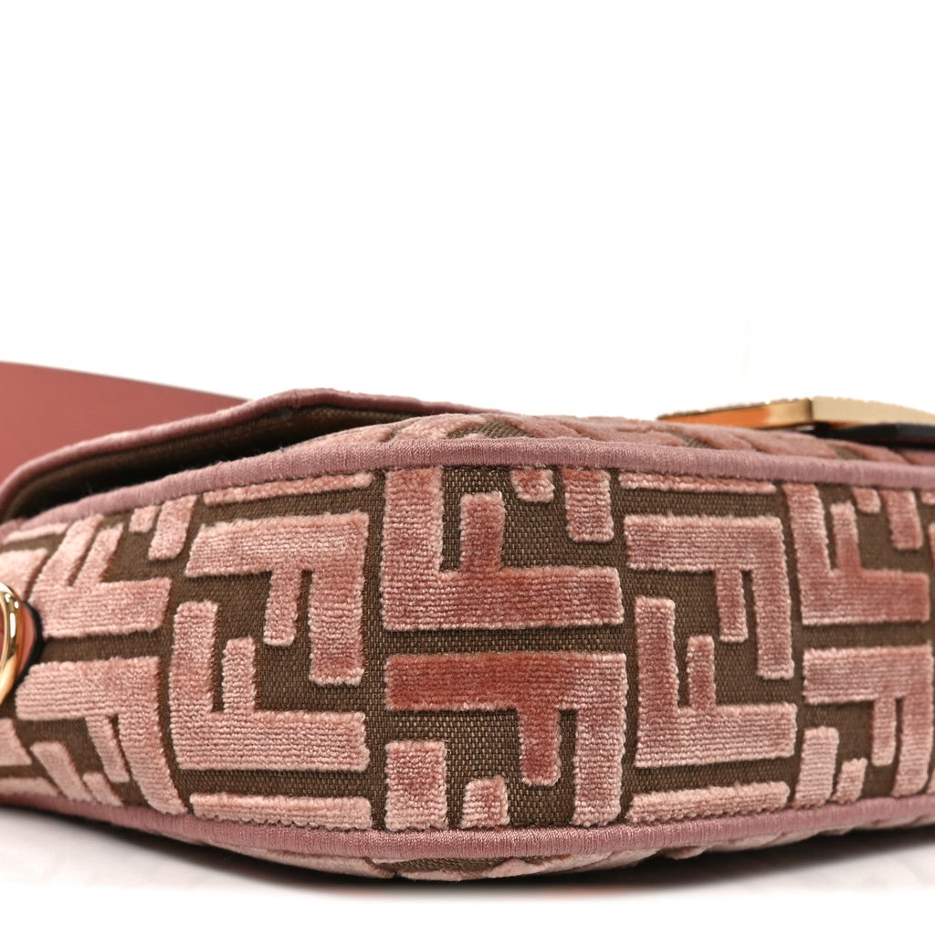 Velvet Jacquard Crystal FF Baguette Macaron