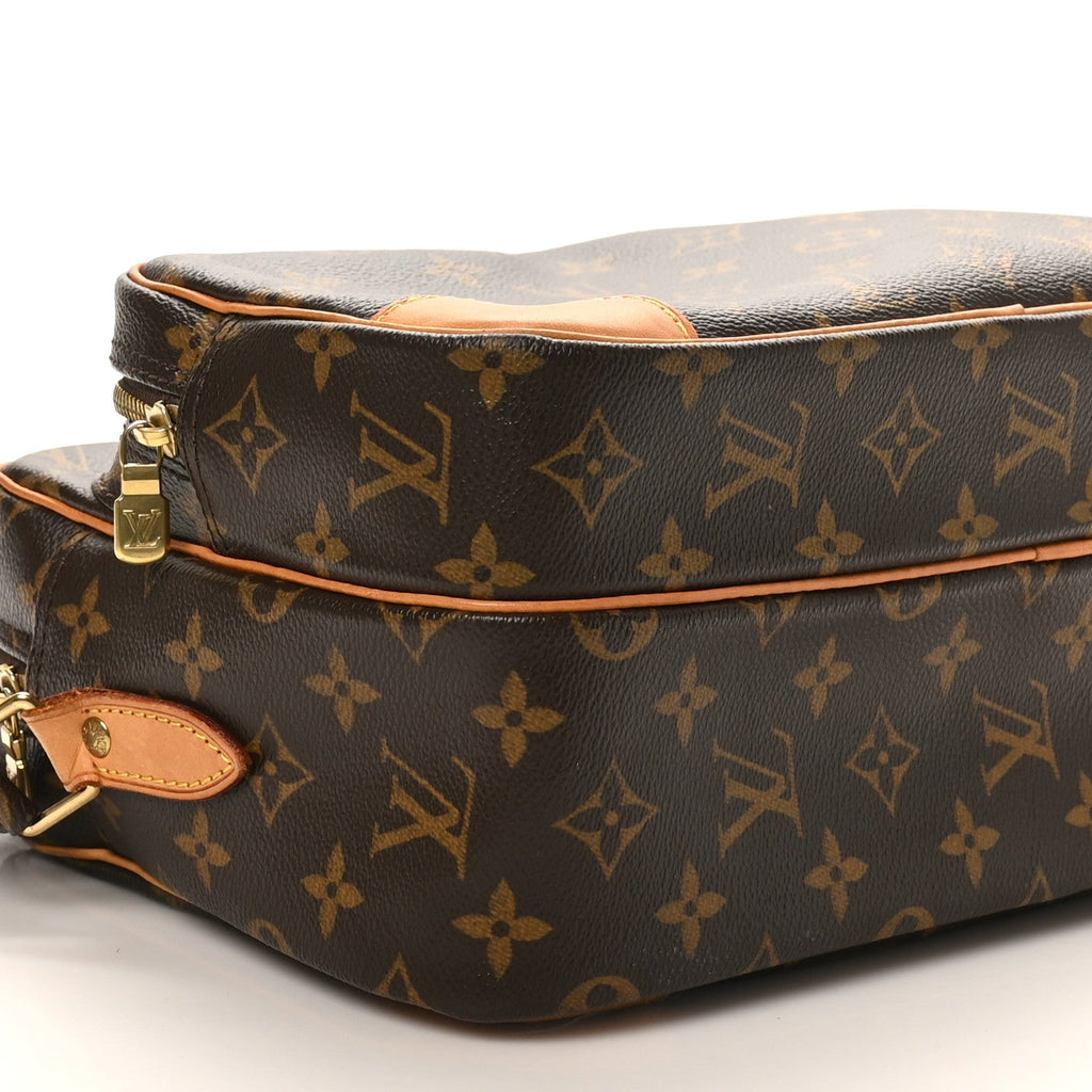 Monogram Nil 28