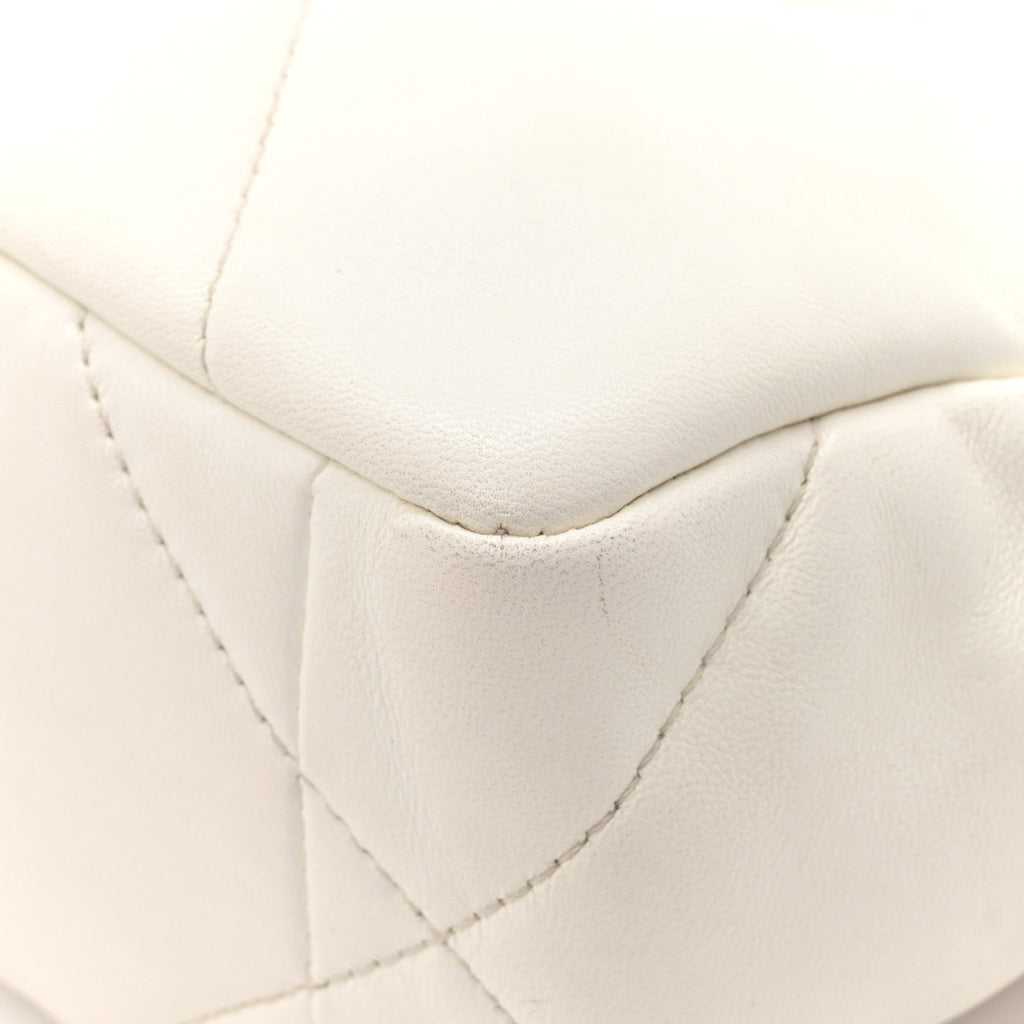 Lambskin Quilted Medium Chanel 19 Flap White