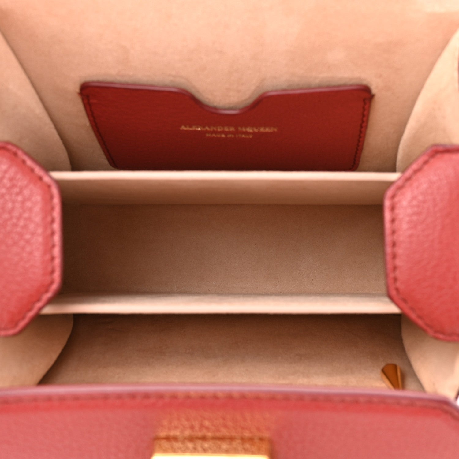 Silky Amish Grained Box Shoulder Bag 16 Lacquered Red