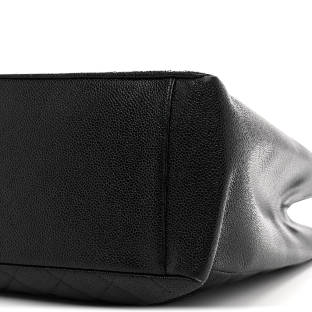 Caviar Quilted Grand Shopping Tote GST Black