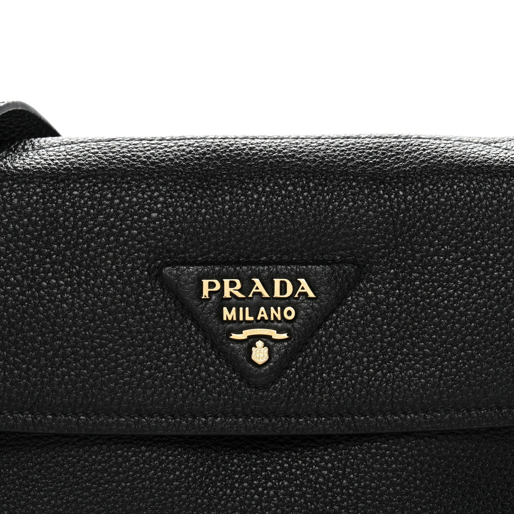 Vitello Daino Soft Flap Shoulder Bag Black