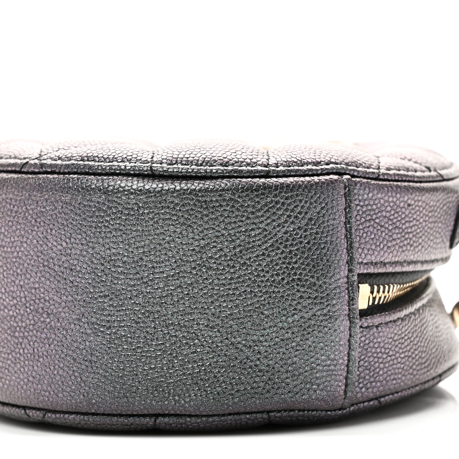 Iridescent Caviar Quilted Round Clutch With Chain Black