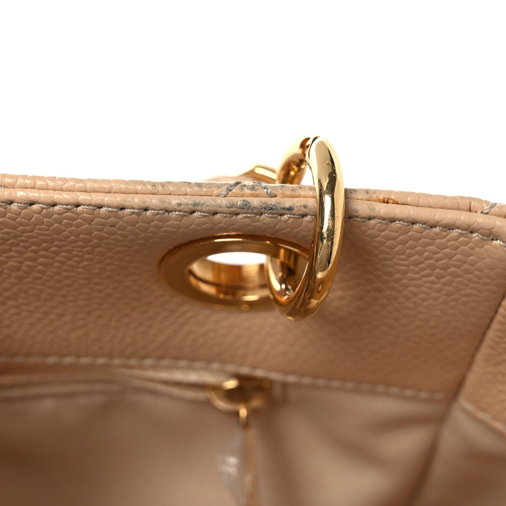Caviar Quilted Petit Shopping Tote PST Beige Clair