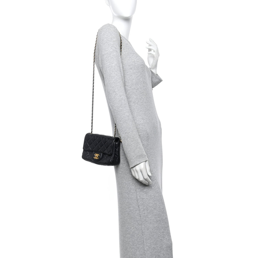 Lambskin Quilted Mini Pearl Crush Flap Black