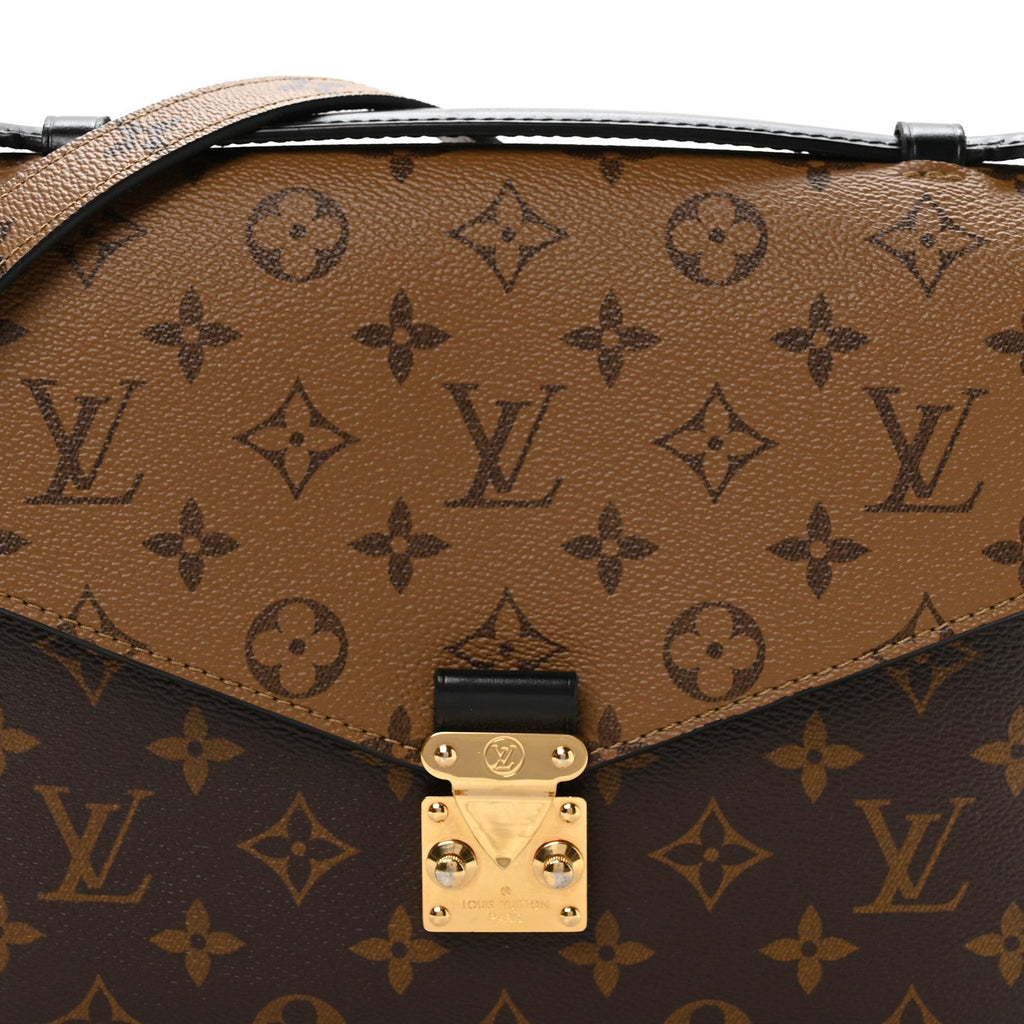 Reverse Monogram Pochette Metis