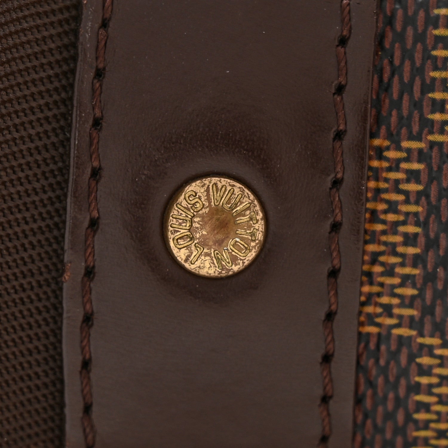 Damier Ebene Melville Messenger Bag