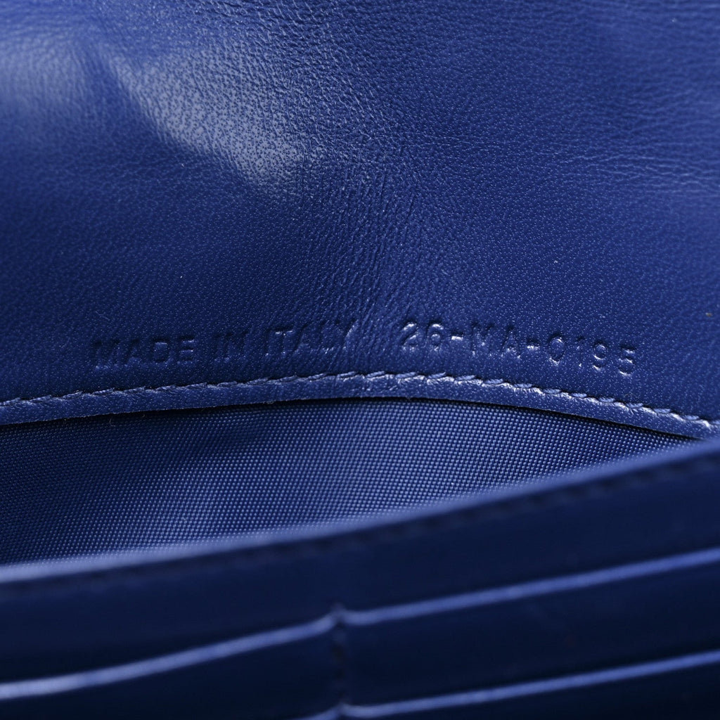 Grained Calfskin Diorama Wallet On Chain Blue