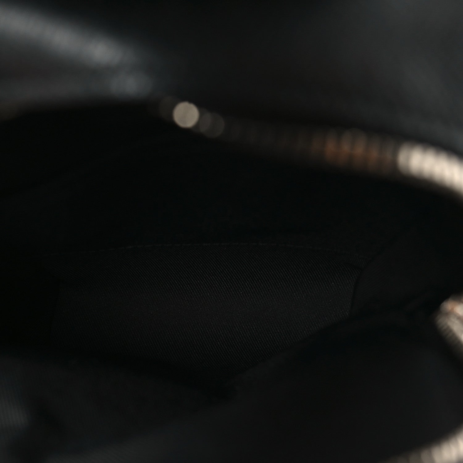 Taigarama Outdoor Slingbag Black