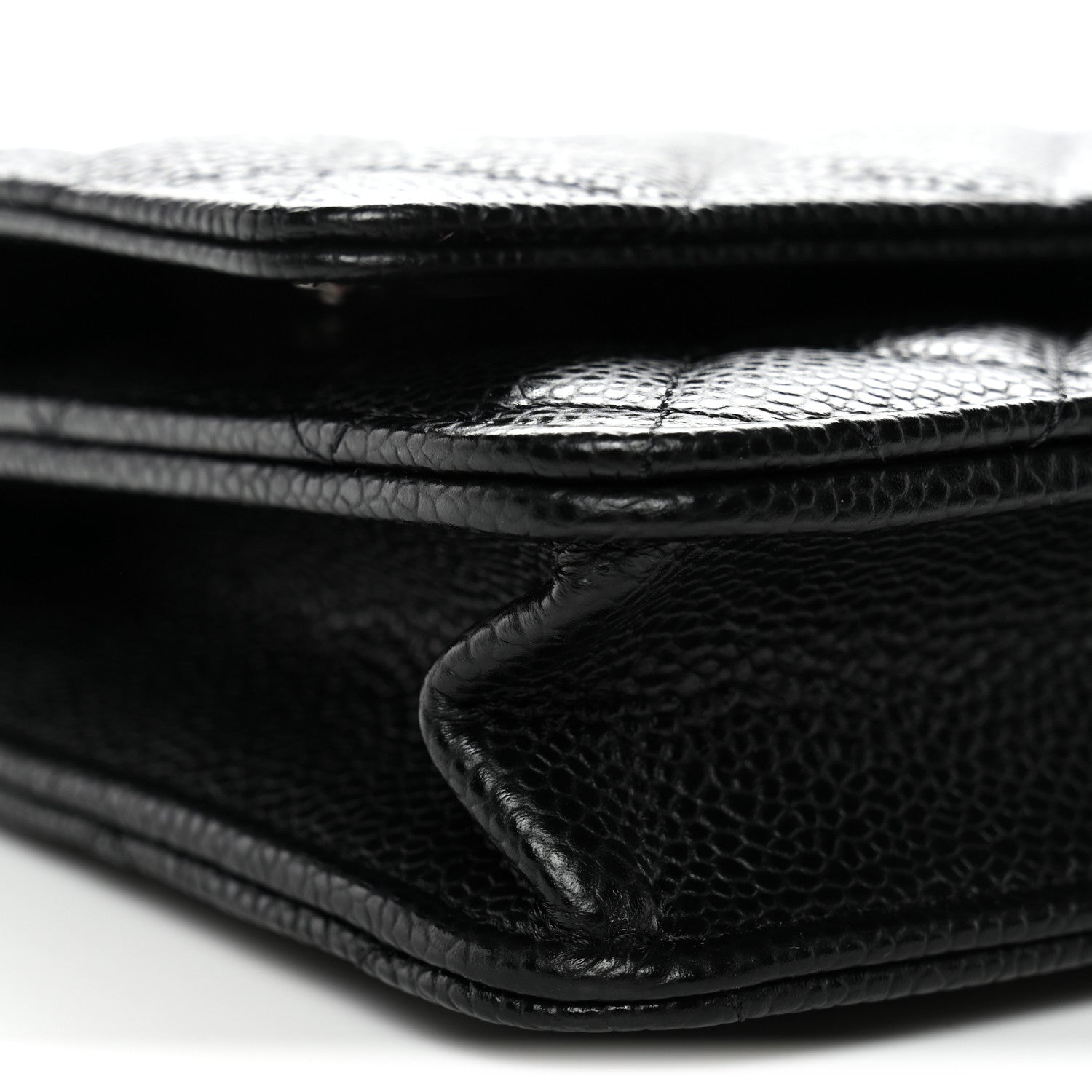 Caviar Quilted Wallet on Chain WOC Black
