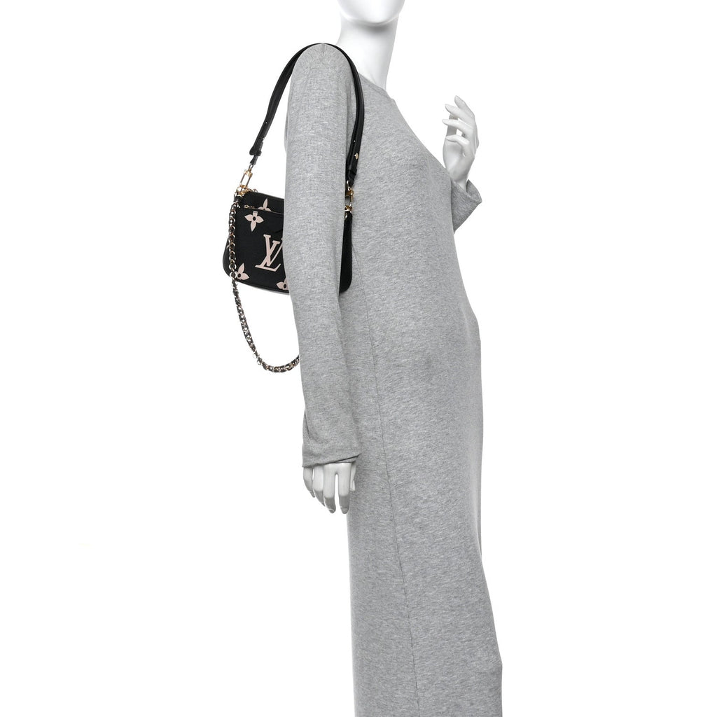 Empreinte Monogram Giant Multi Pochette Accessories Black Beige