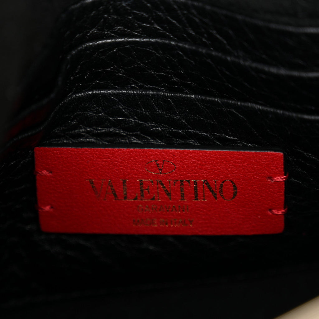Pebbled Calfskin Rockstud Bucket Bag Black