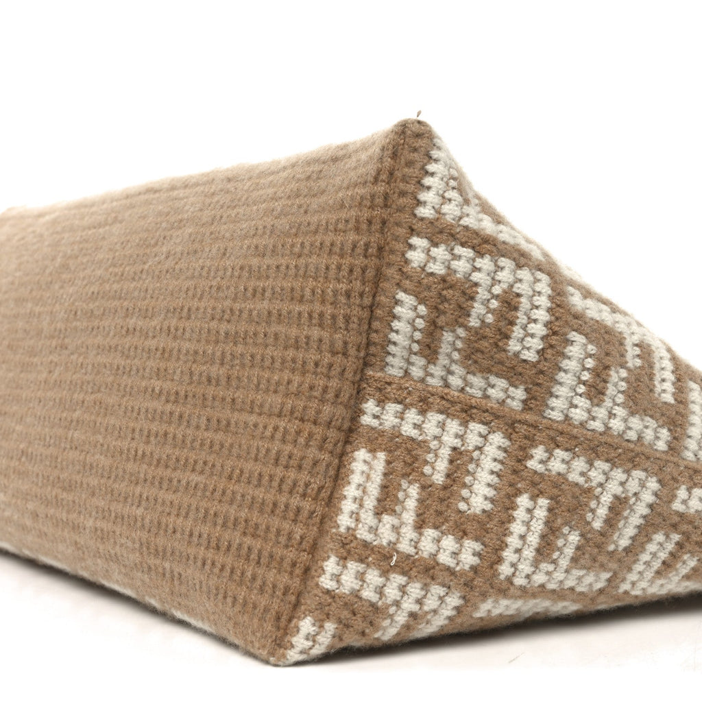 Cashmere Knit FF Large Shopper Tote Cammello