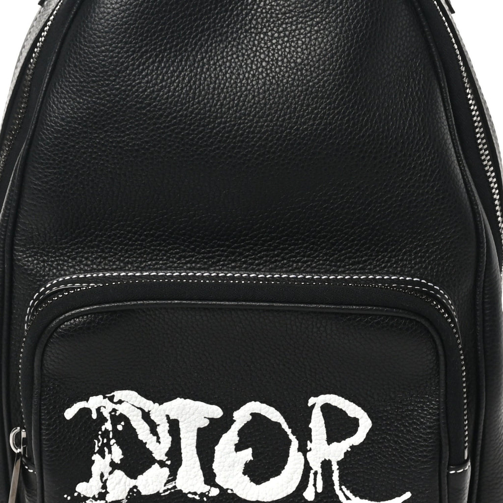 X PETER DOIG Grained Calfskin Slingbag Backpack Black