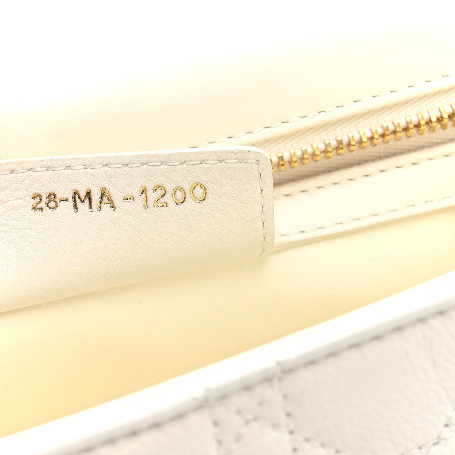 Grained Calfskin Cannage Large Caro Bag Ivory