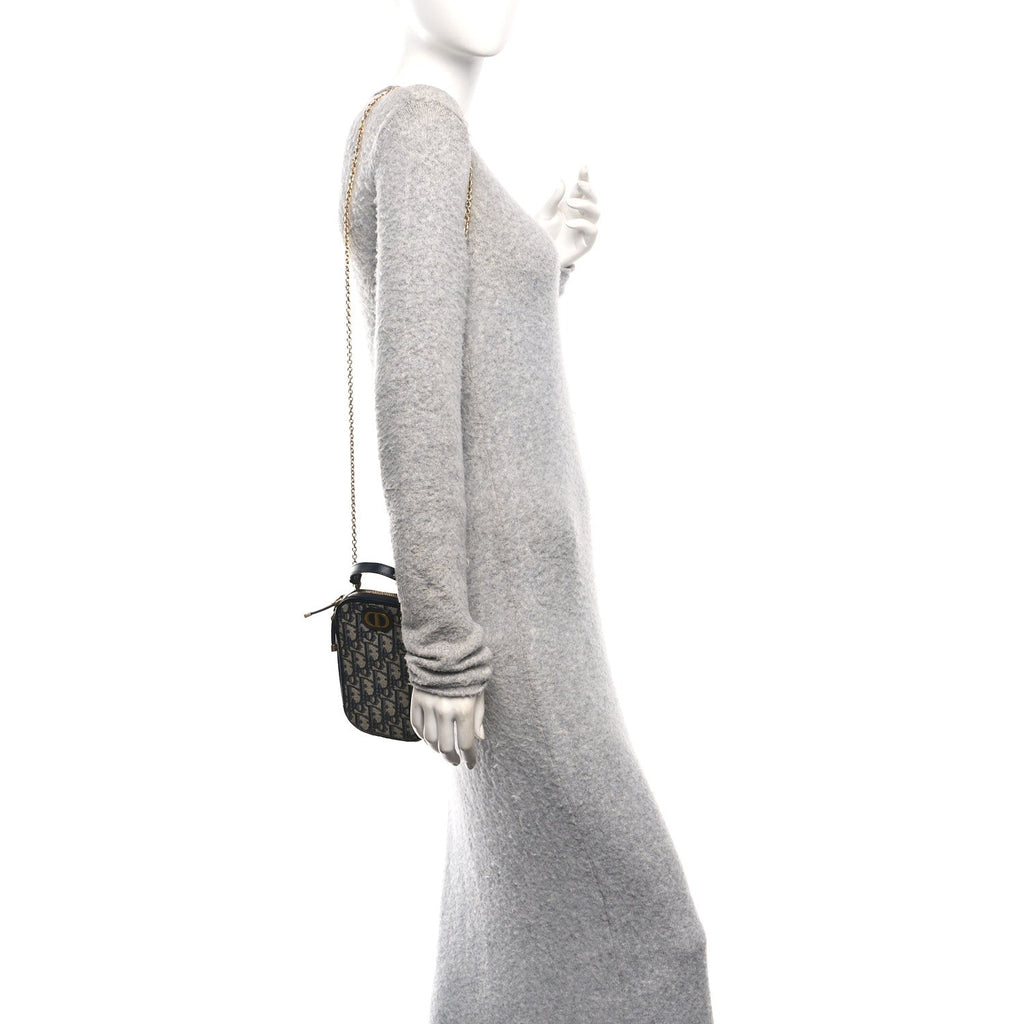 Oblique 30 Montaigne Phone Holder Blue