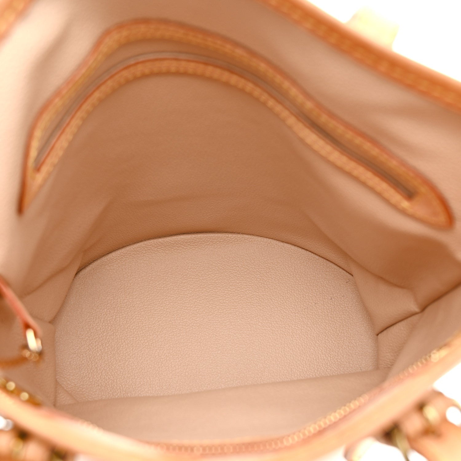 Monogram Petit Bucket 23