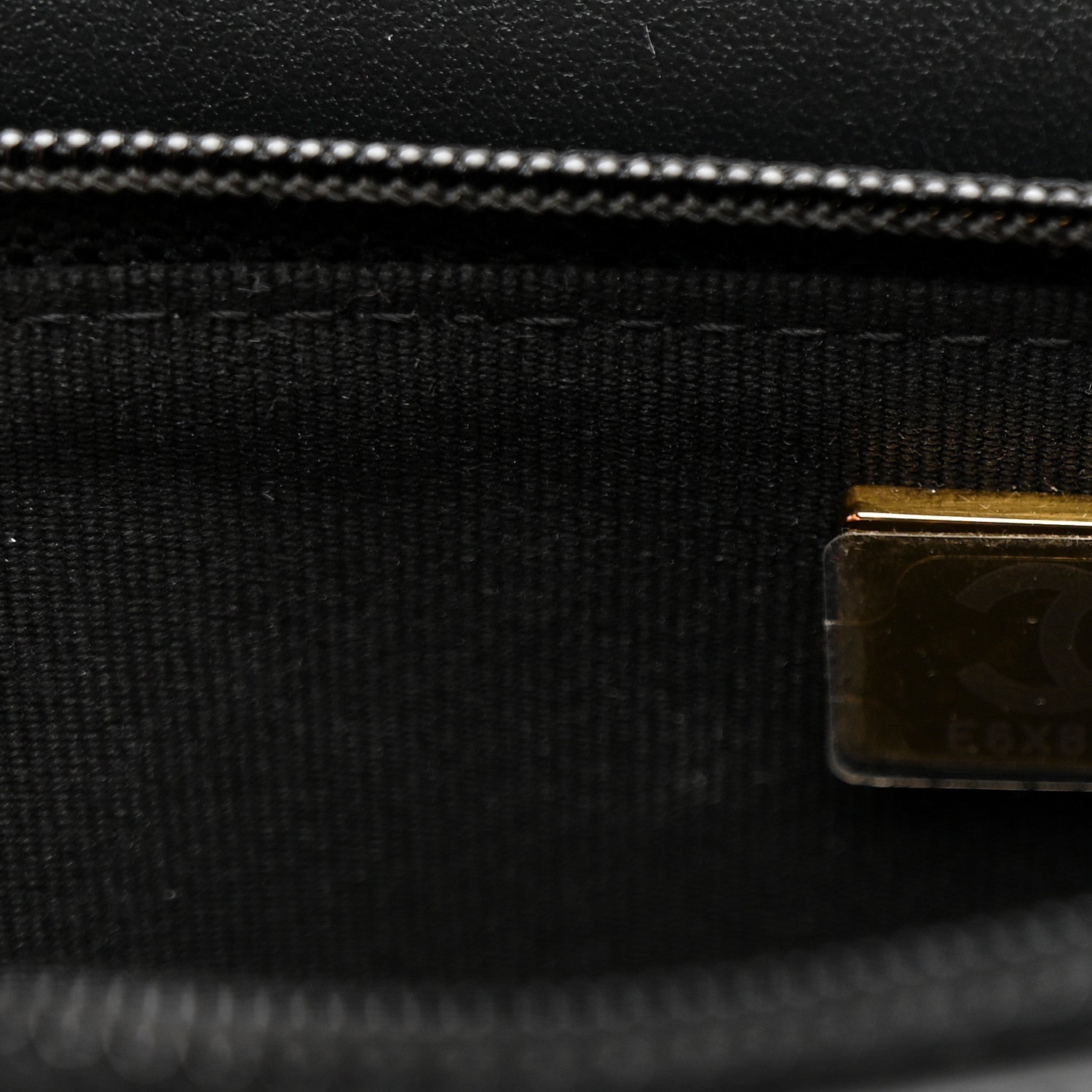 Caviar Quilted Boy Wallet On Chain WOC Black