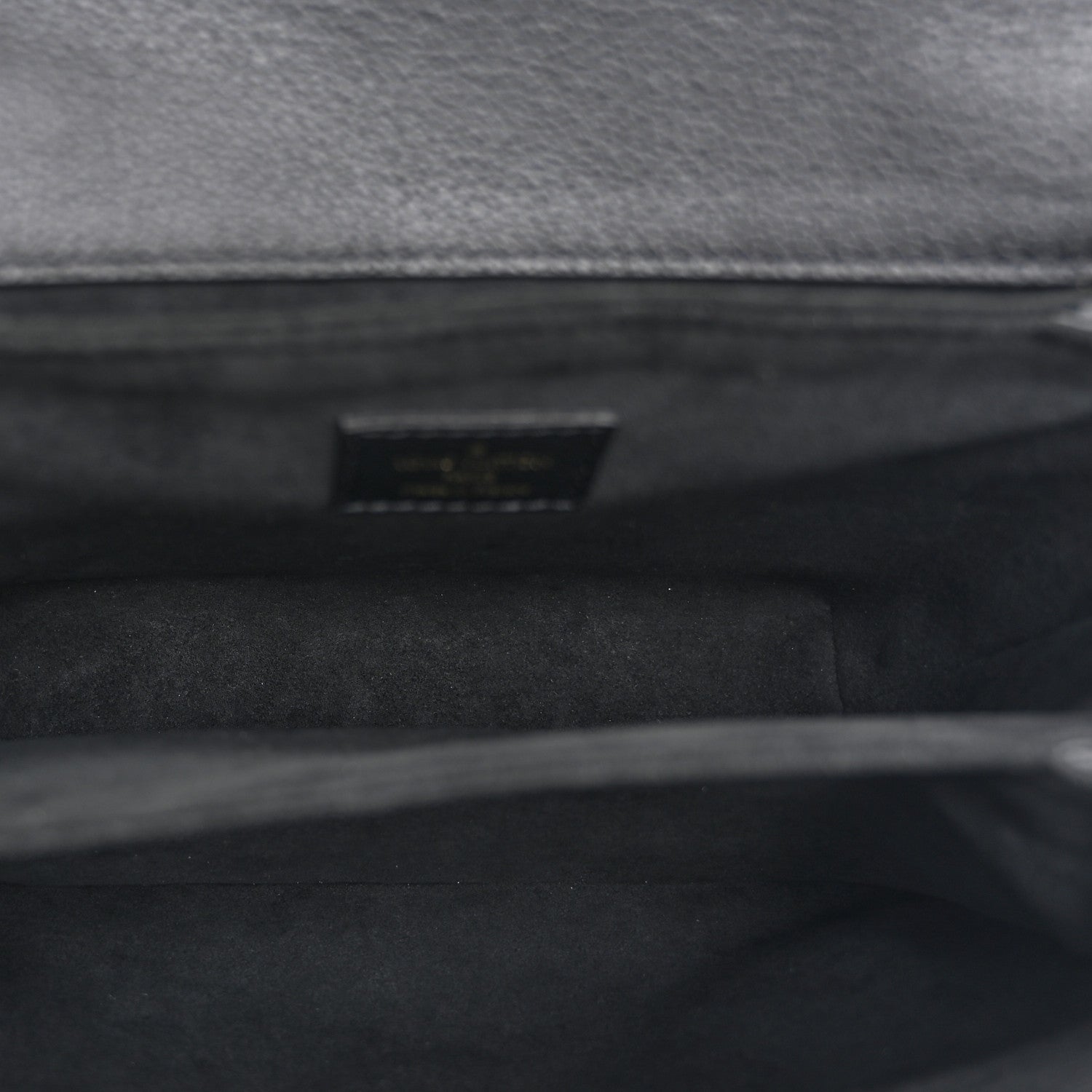 Grained Calfskin Lockme Oxford Black