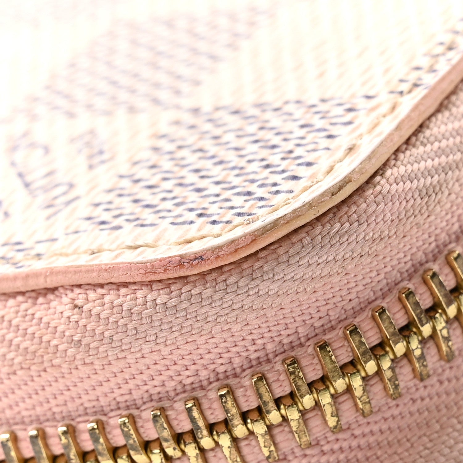 Damier Azur Zippy Wallet Rose Ballerine