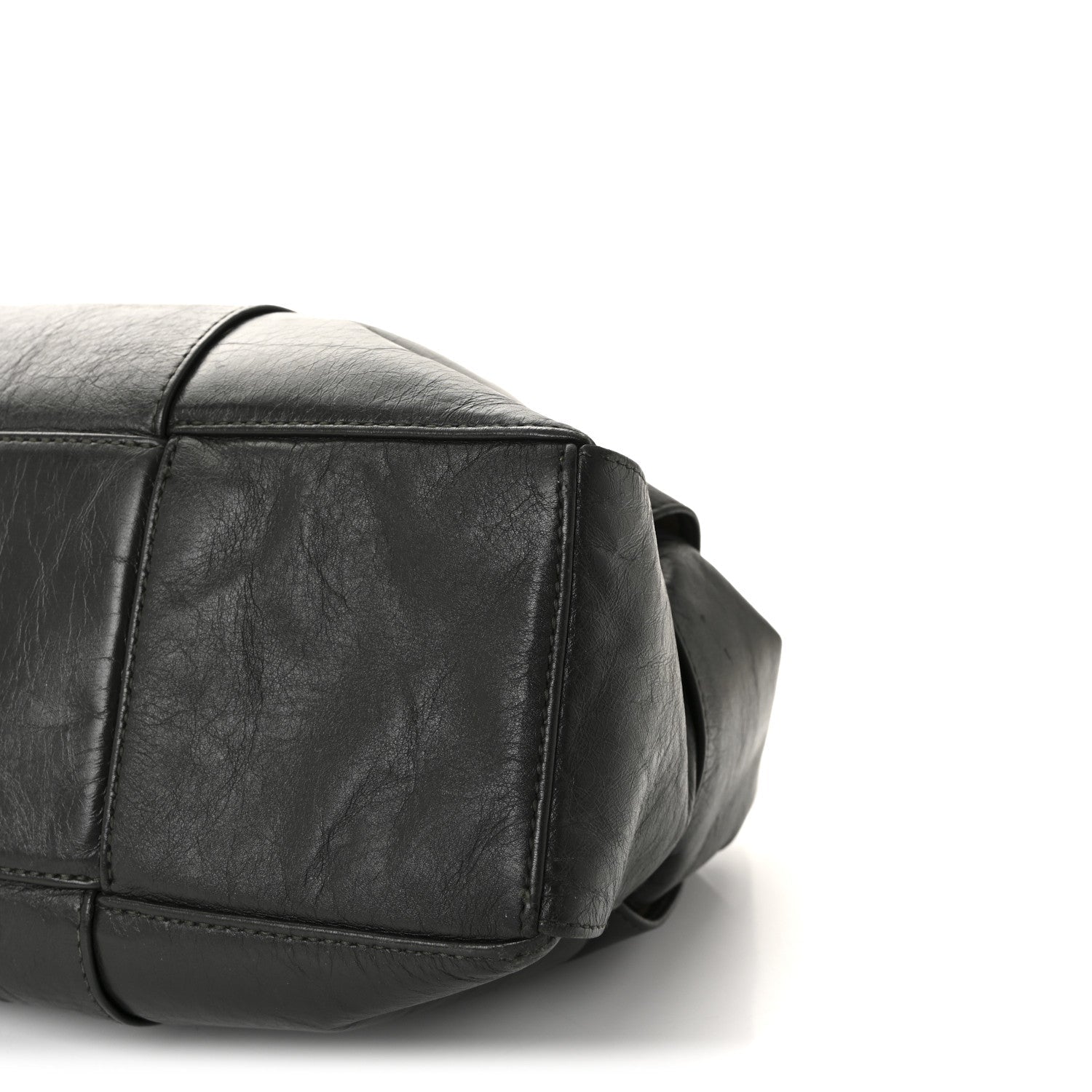 Paper Calfskin Maxi Intreccio Medium Arco Camera Bag Camping
