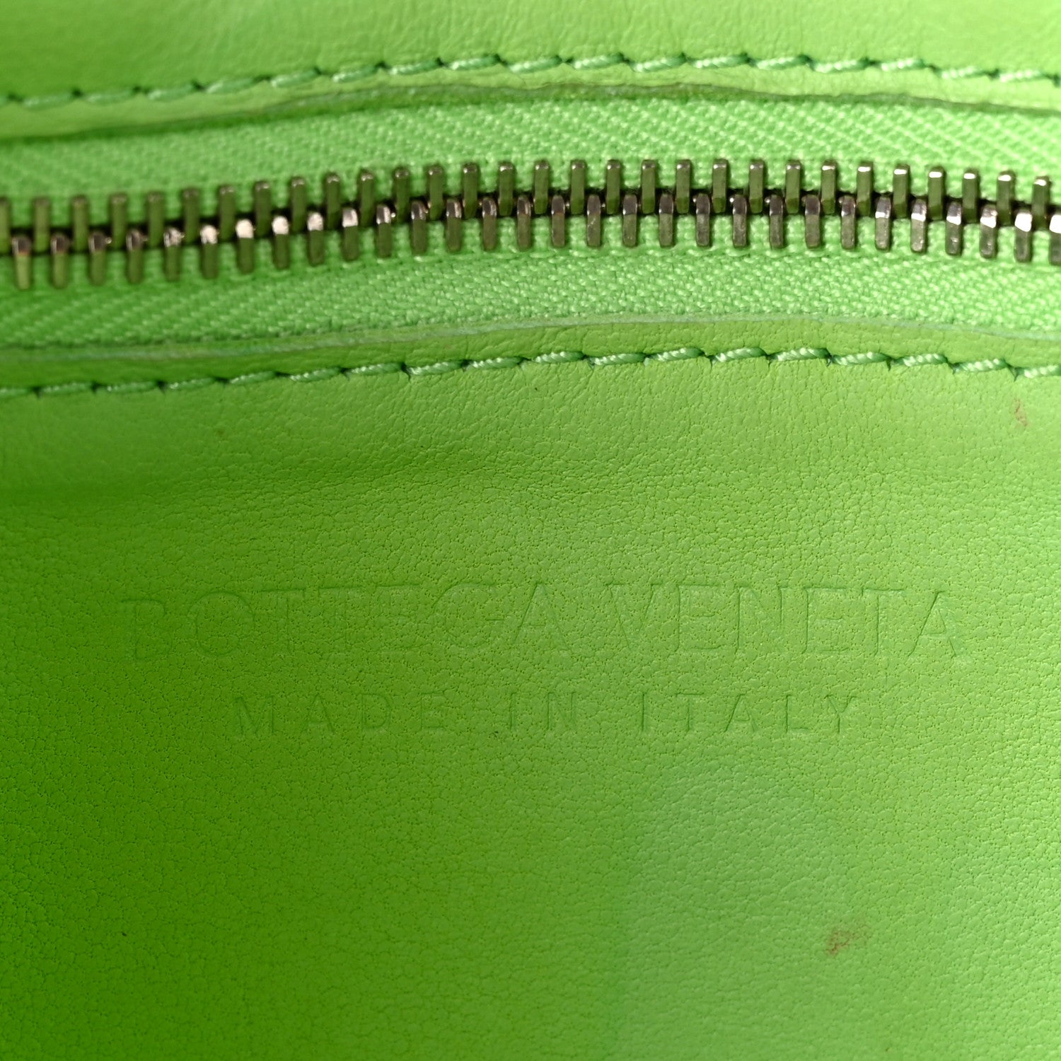 Lambskin Maxi Intrecciato Cassette Crossbody Bag Pistachio