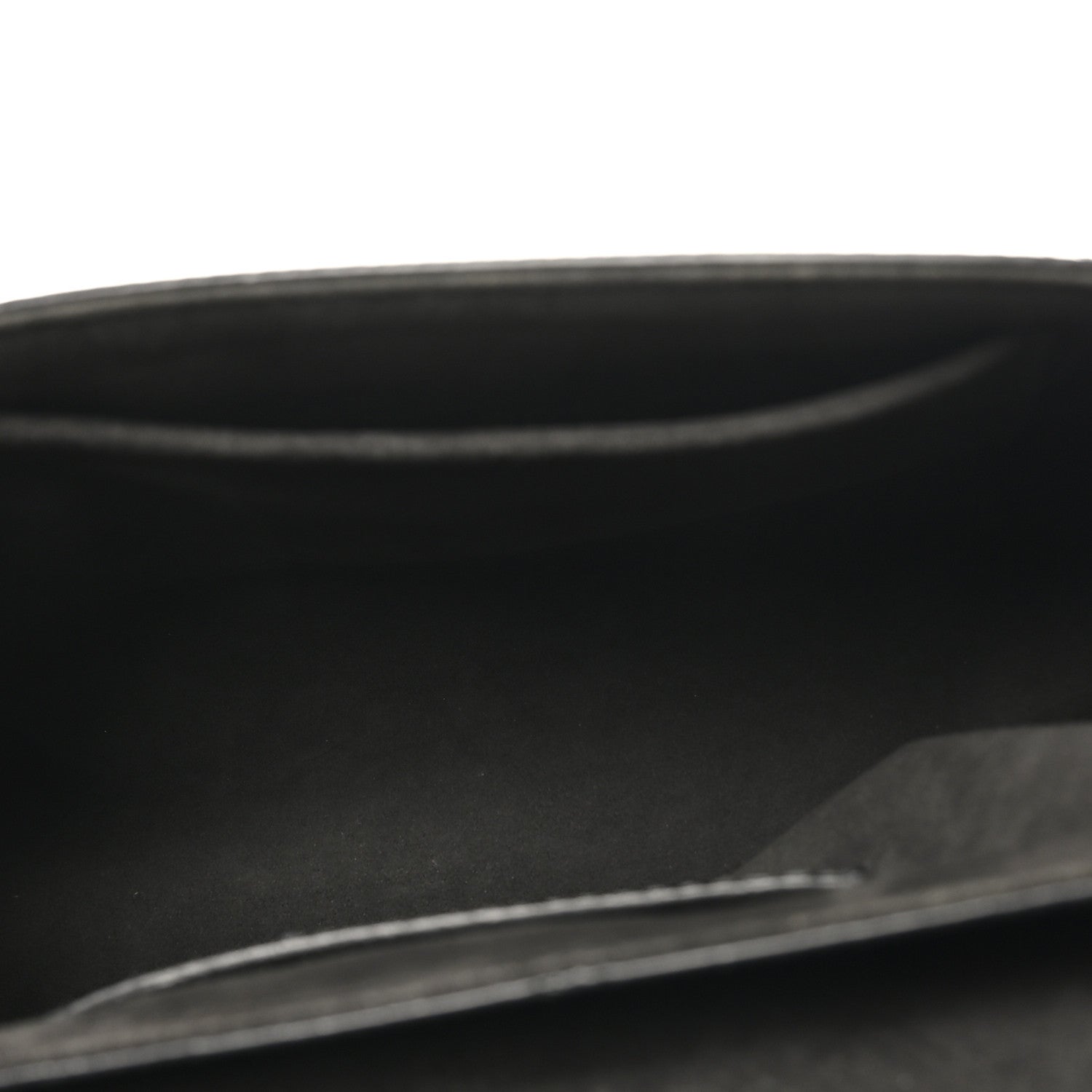 Epi Patent Twist Shoulder Bag MM Anthracite Nacre