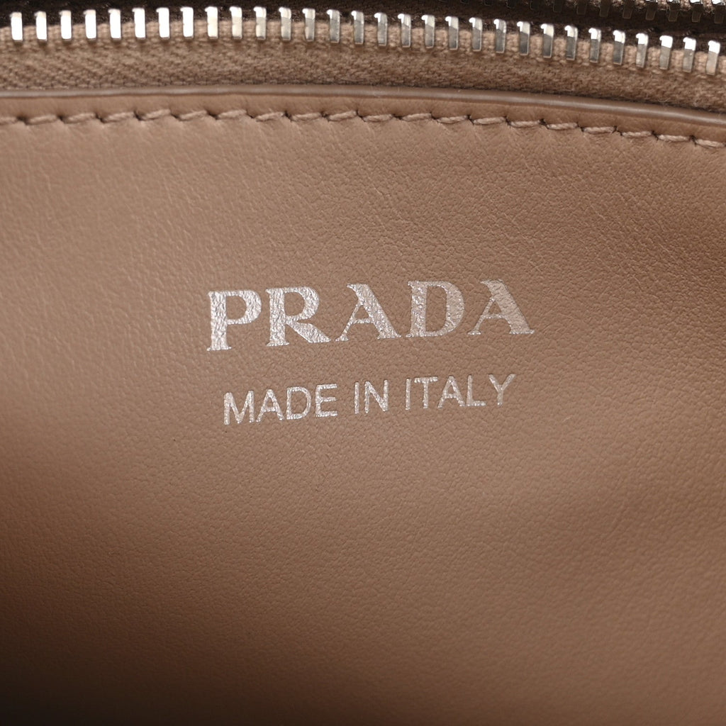 Soft Calfskin Impunture Diagramme Tote Cipria