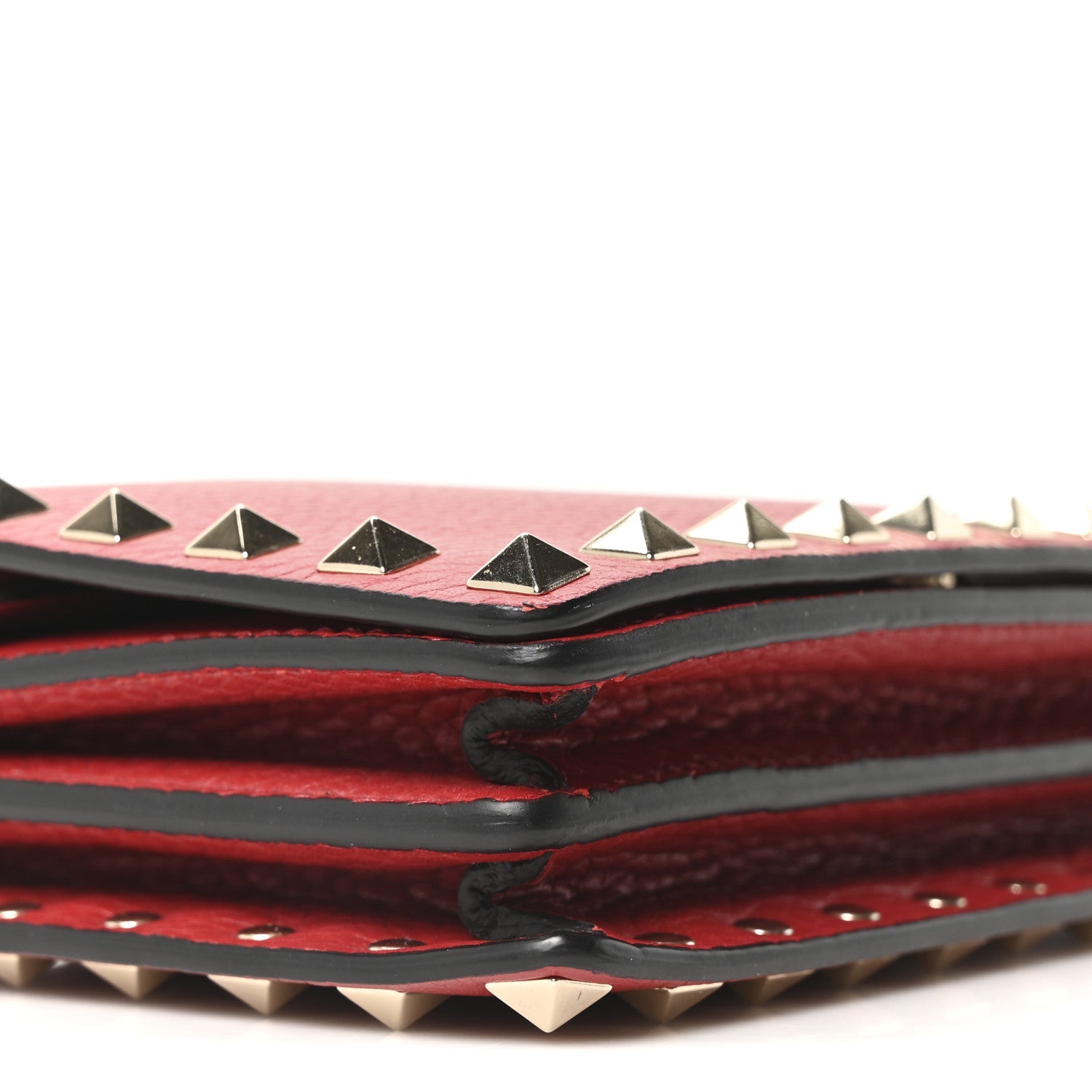 Pebbled Calfskin Rockstud Wallet on Chain Rouge Pur
