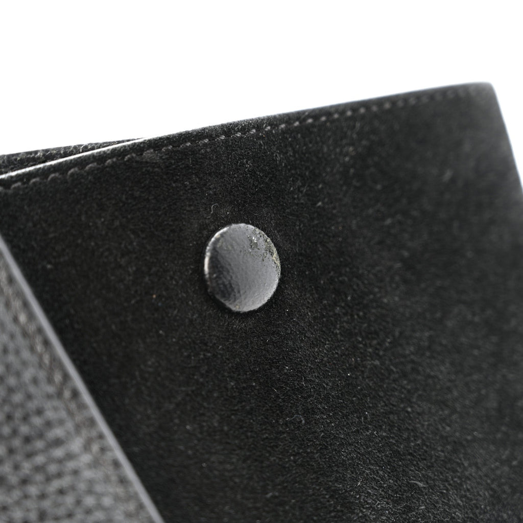 Drummed Calfskin Suede Medium Trapeze Black