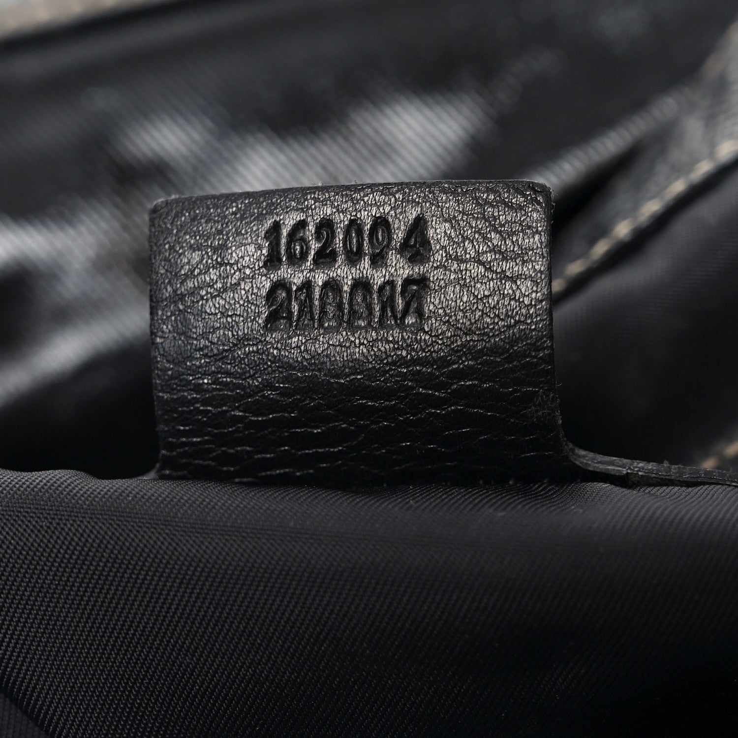 Dialux Medium Britt Tote Black