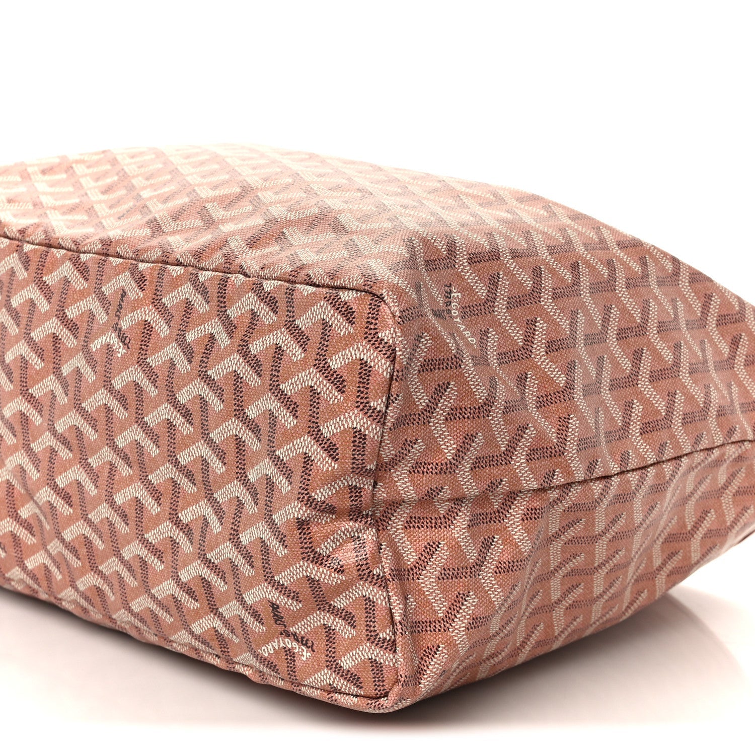Iridescent Goyardine Saint Louis PM Pearly Coral