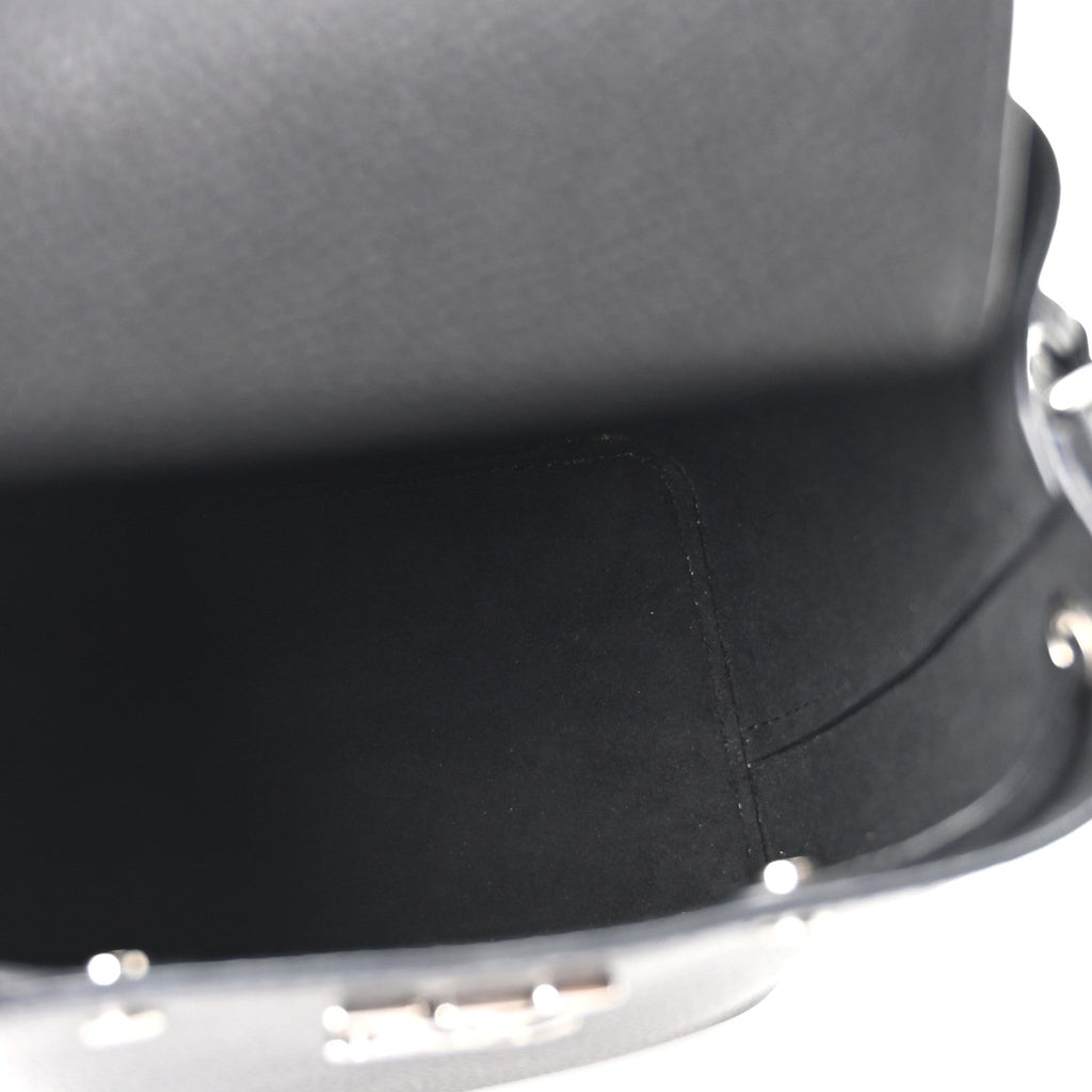 Calfskin Nano Lockme Bucket Black