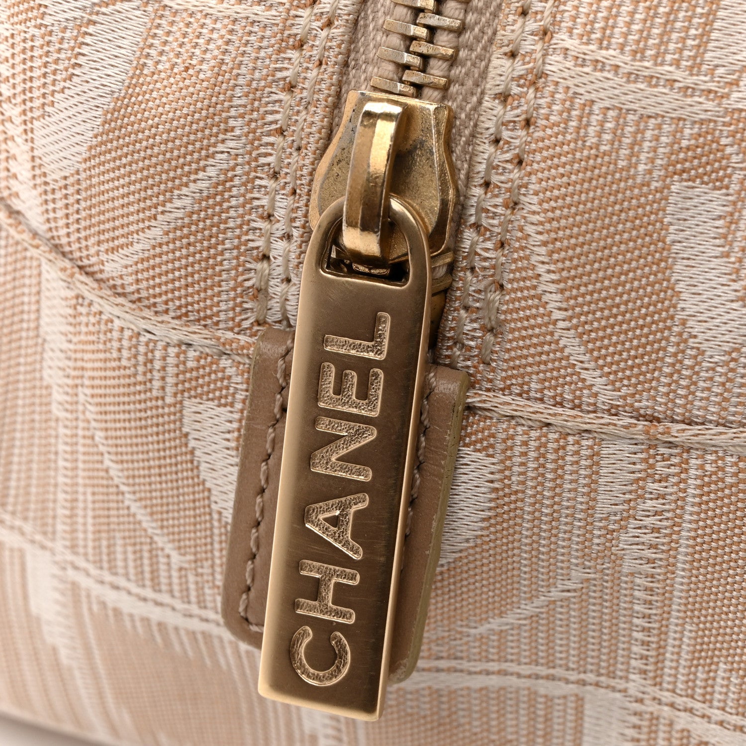 Nylon Travel Bowler Beige