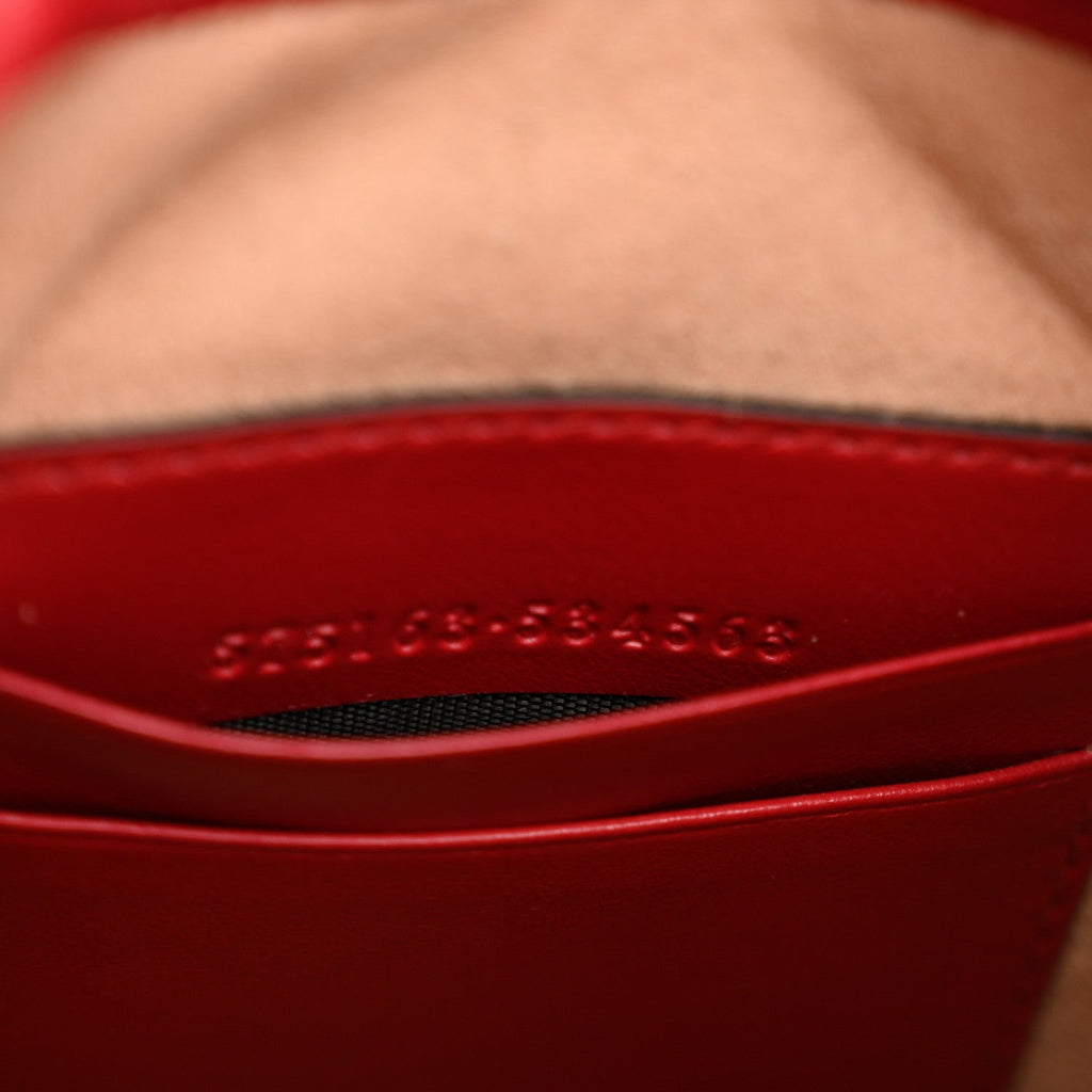 Calfskin Matelasse Mini GG Marmont 2.0 Bucket Bag Hibiscus Red