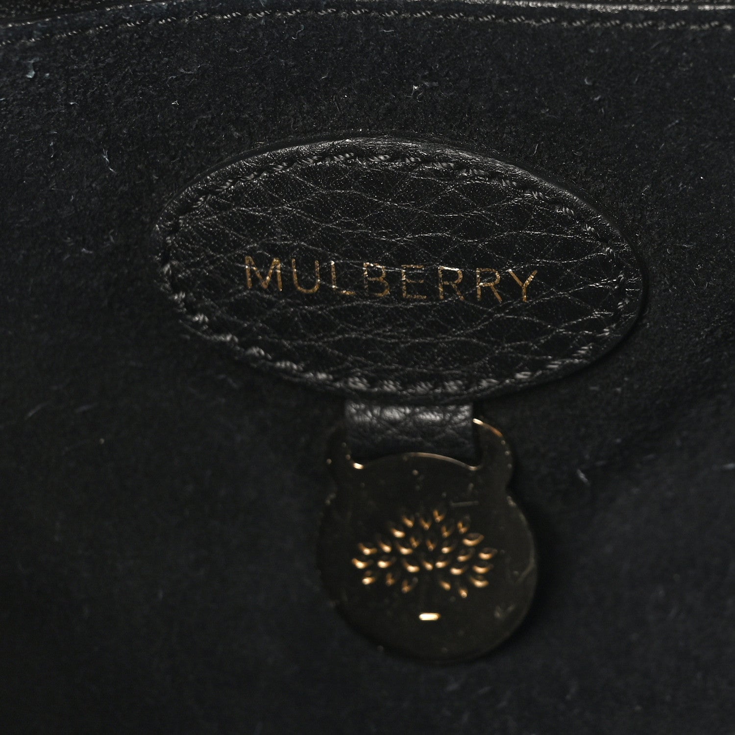 Small Classic Grain Calfskin Medium Lily Black