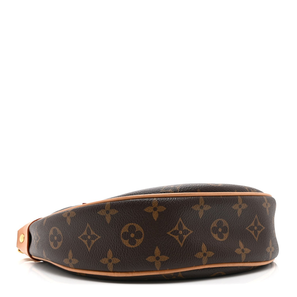 Monogram Loop