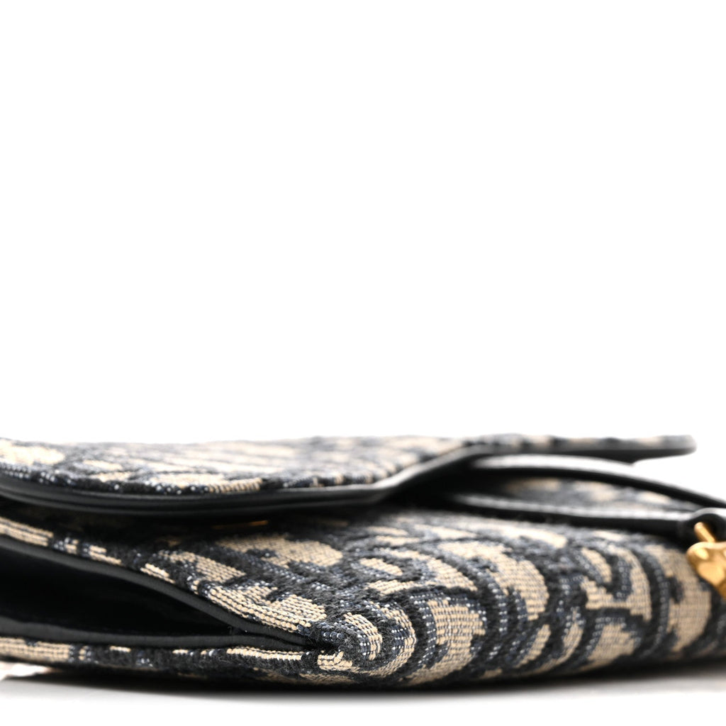 Oblique Saddle Chain Long Wallet Blue