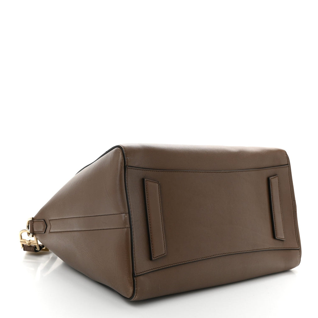 Shiny Lord Calfskin Medium Antigona Brown