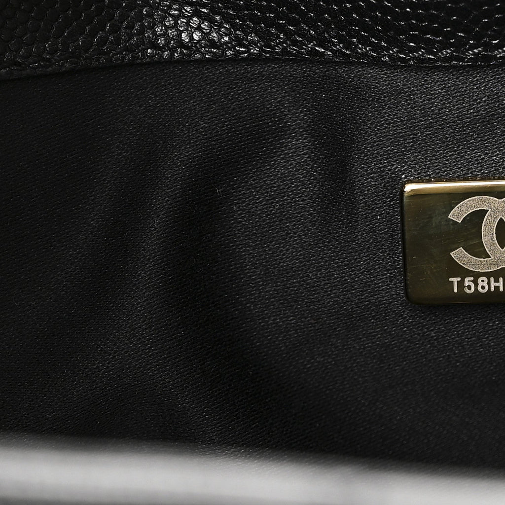 Caviar Quilted Medium Chanel 25 Handbag Black