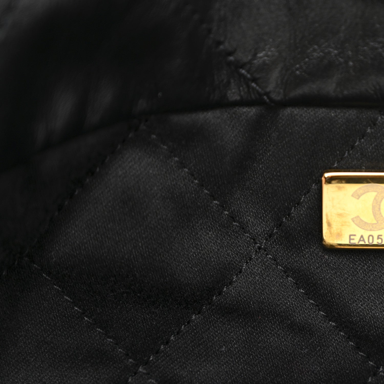 Shiny Calfskin Quilted Small Chanel 22 Black