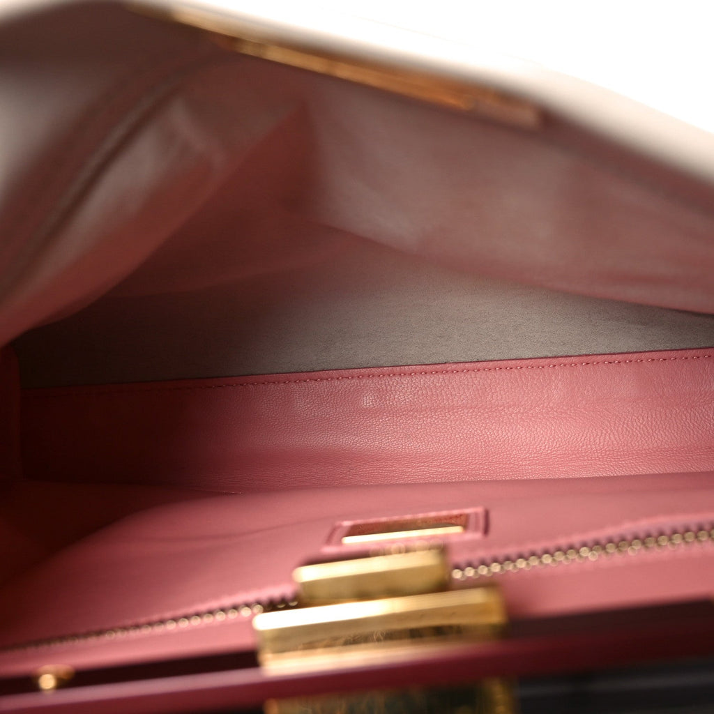 Vitello Seta Shiny Nappa Medium Peekaboo Iconic Satchel Grigio Polvere Bois de Rose