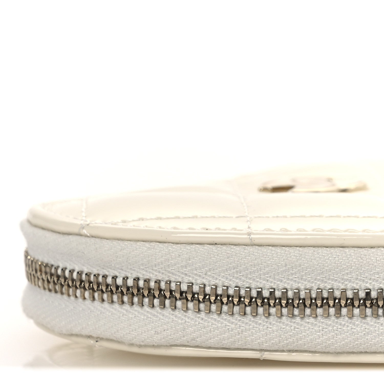 Patent Calfskin Resin Quilted CC Heart Clutch With Chain Black