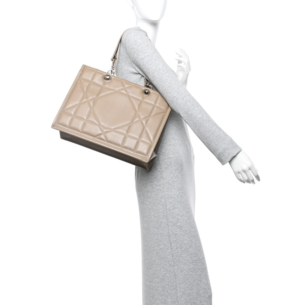 Calfskin Archicannage Medium Essential Tote Beige