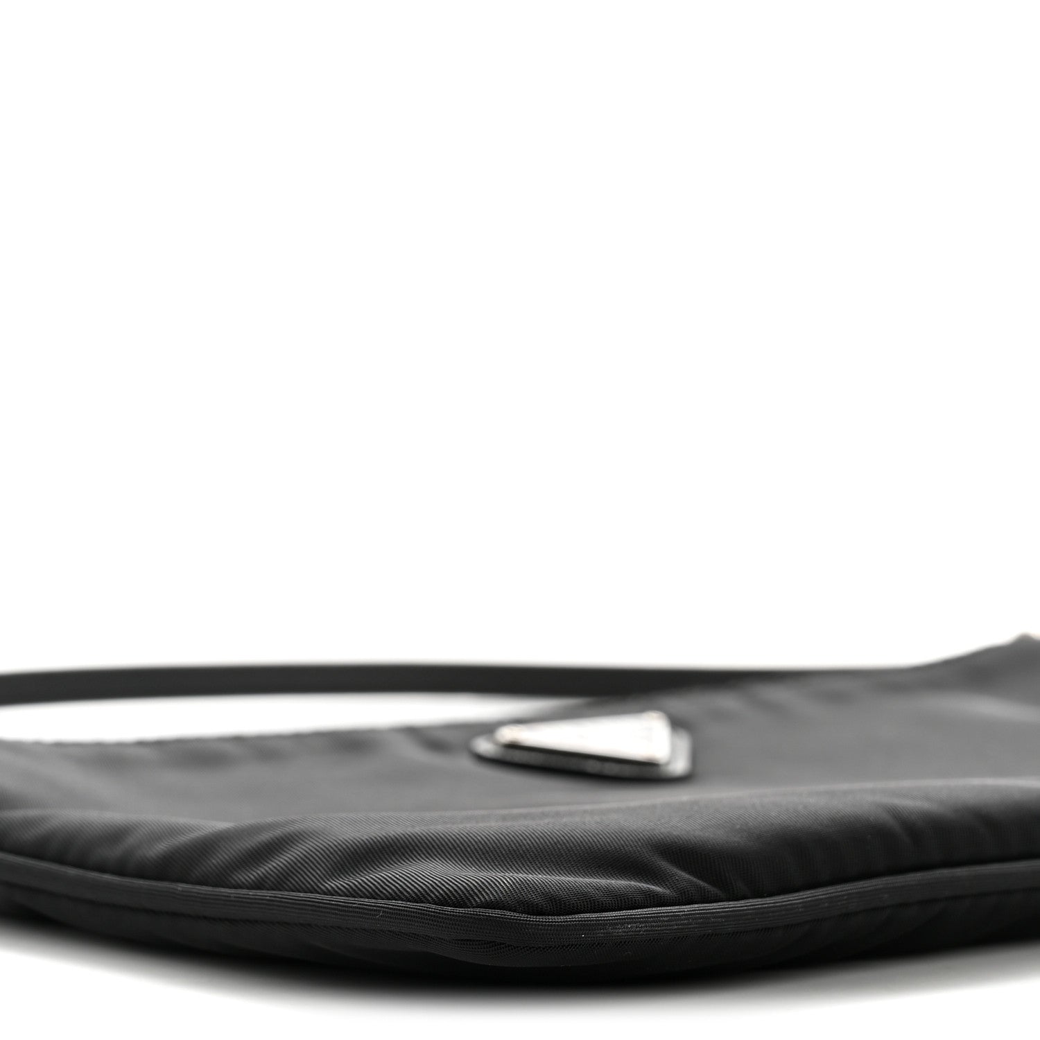 Re-Nylon Vela Pouch Black