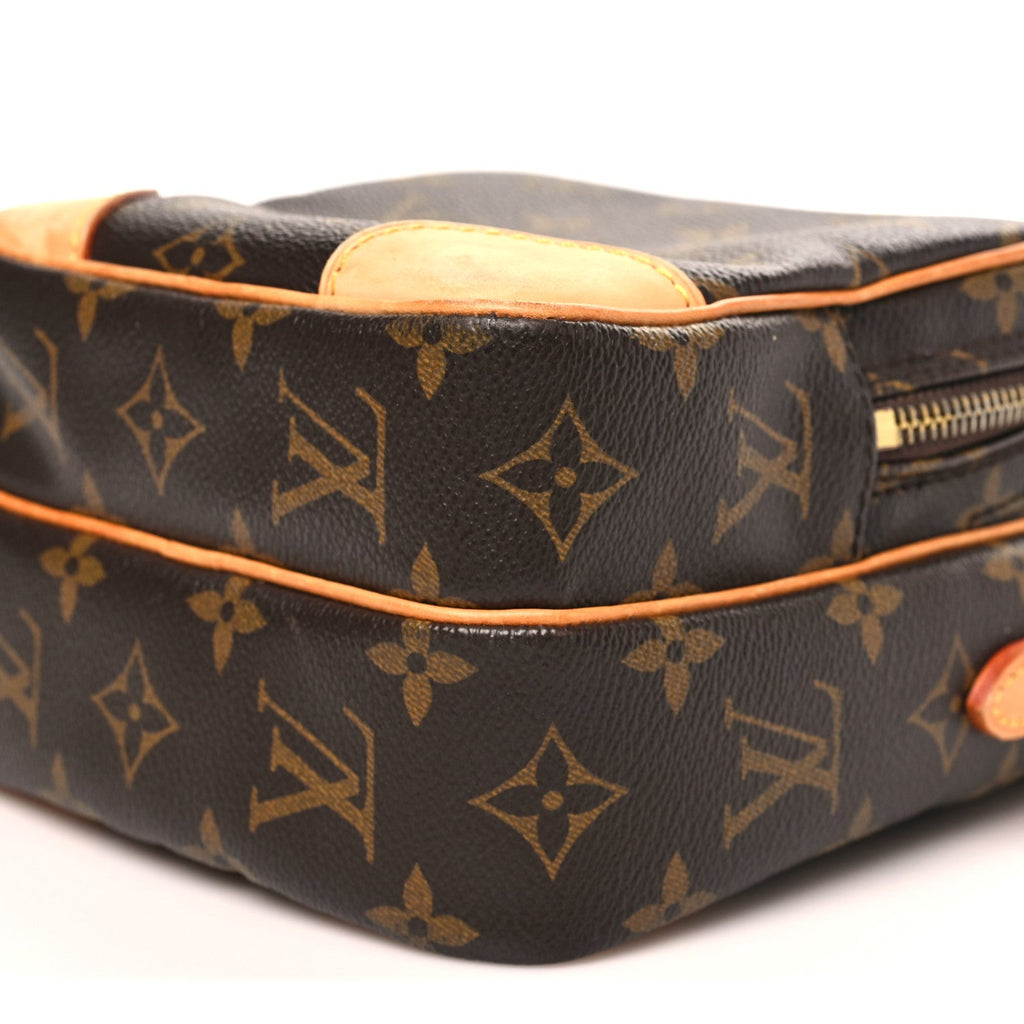 Monogram Amazone