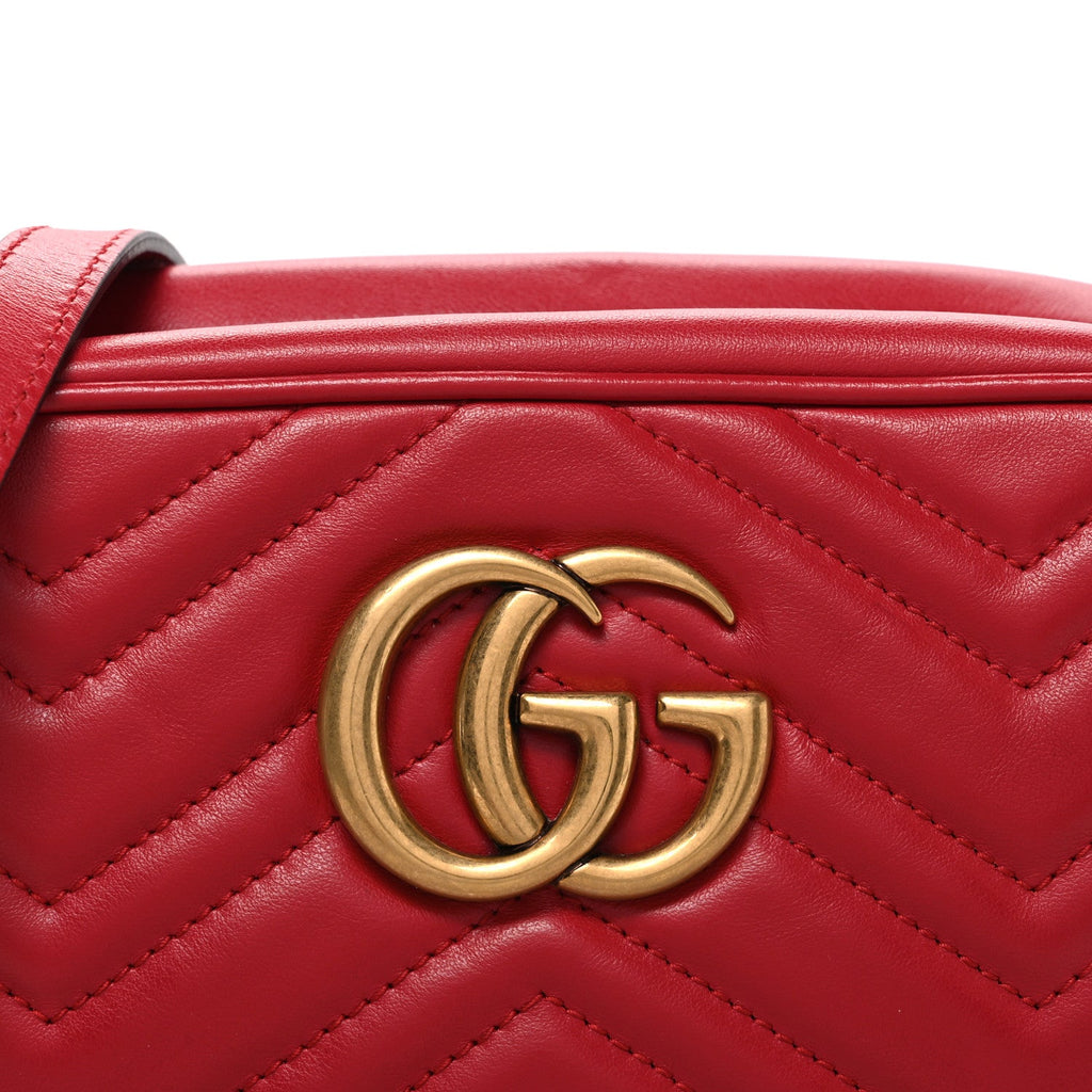 Calfskin Matelasse Small GG Marmont Chain Shoulder Bag Hibiscus Red