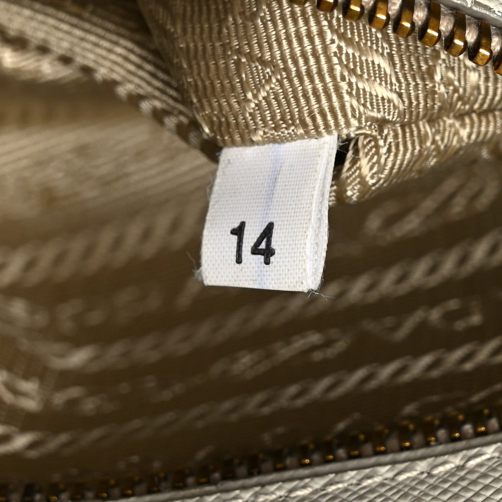 Saffiano Lux Bi-Color Promenade Tote Talco Pomice