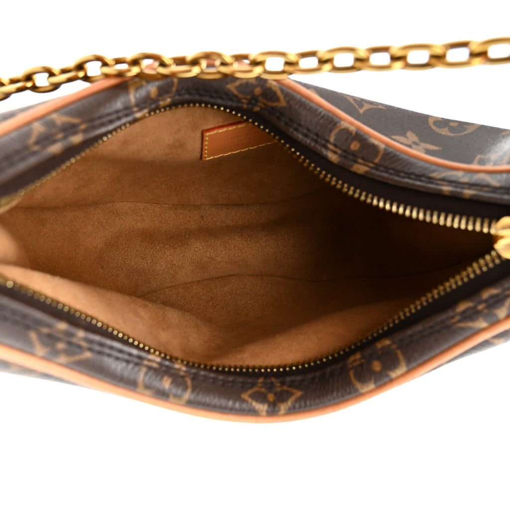 Monogram Loop